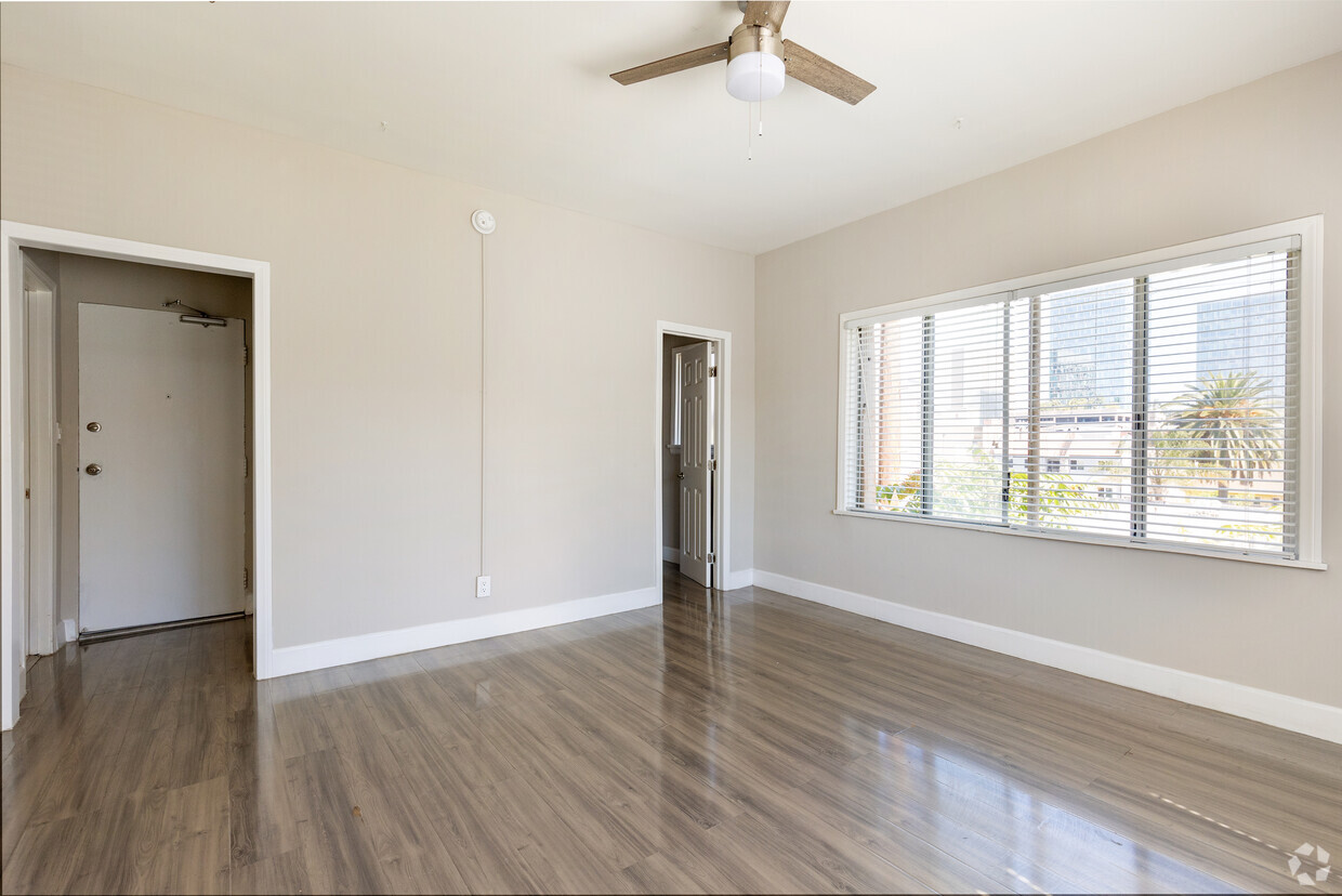 Foto principal - Gorgeous Newly Remodeled One Bedroom and S...