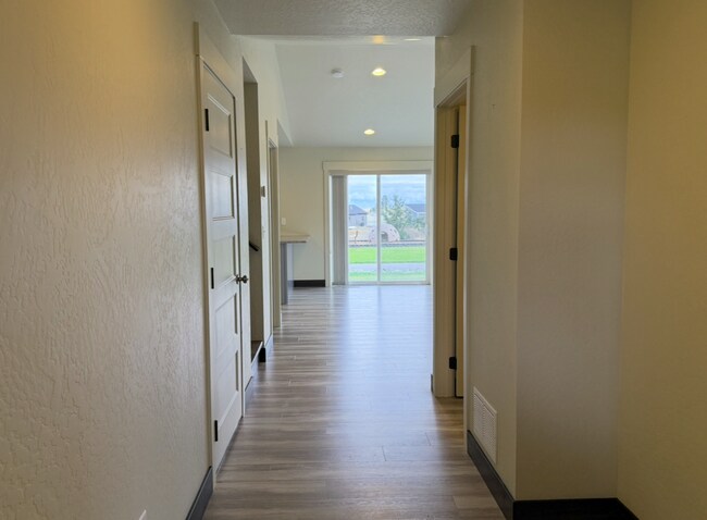 Foto del edificio - Modern Kalispell Home