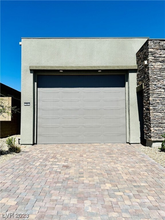 Building Photo - 981 Woodburn Ln