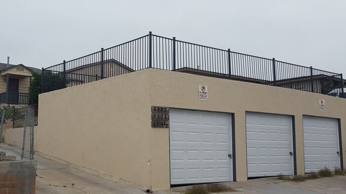 Primary Photo - Totally Renovated Valencia Park 2bd/1bth H...