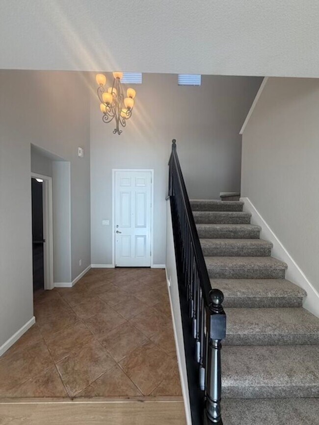 Foto del edificio - 4 Bedroom Home in Whitney Ranch with Access to Clubhouse