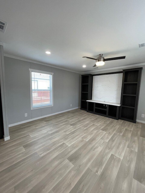 Foto del edificio - 15949 S Flores St