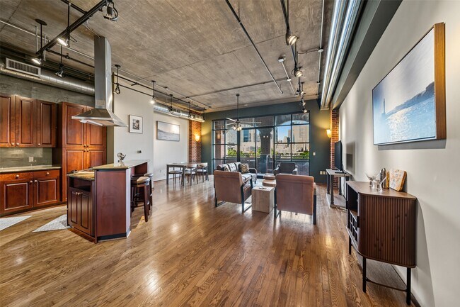 Foto del edificio - 505 Bastrop St