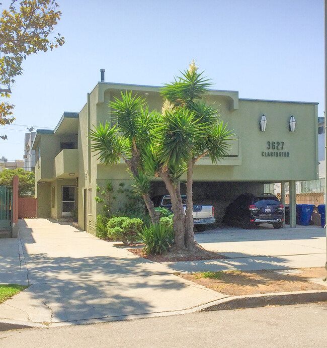 Foto del edificio - 3627 Clarington Ave