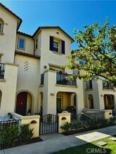 Building Photo - 10522 Poinsettia Ln