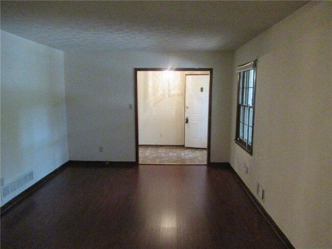 Building Photo - 380 Shelton Woods Ct