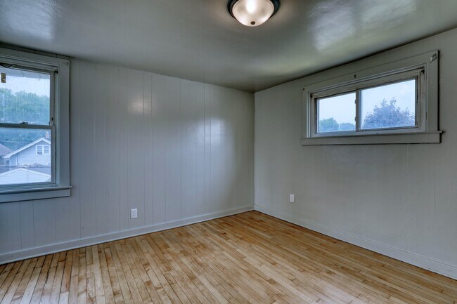 Foto del edificio - 2213 S 74th St
