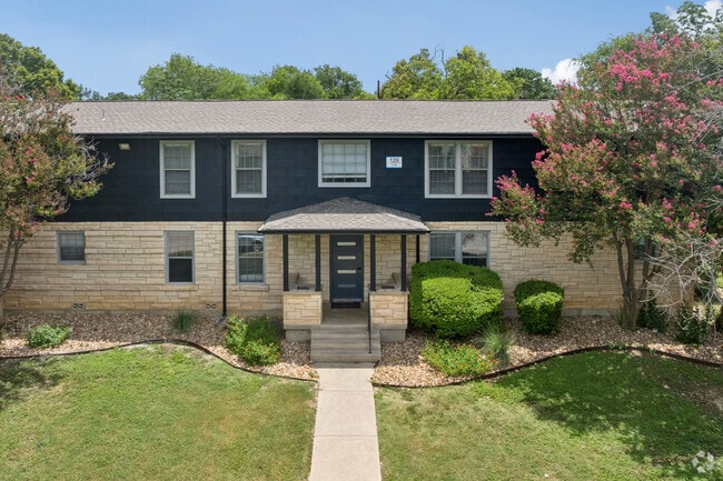 Building Exterior - Sunset Ridge
