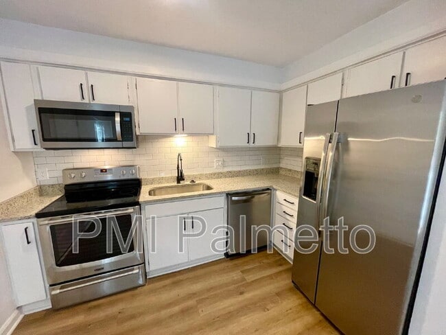 Building Photo - 1204 Grove Park Ln