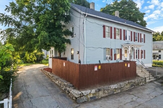 Building Photo - 2-4 N 3rd Ave