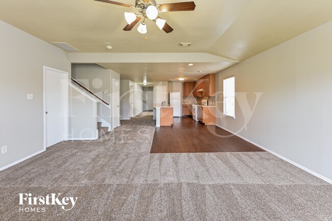 Foto del edificio - 18622 Desert Marigold Dr