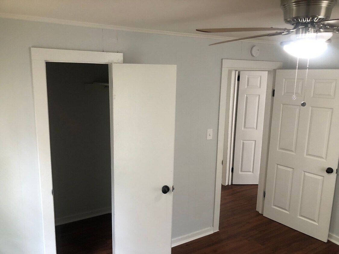 Foto principal - Beautiful Remolded Home Near Downtown Spar...