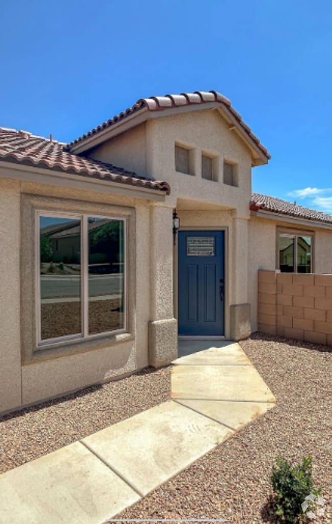 Building Photo - 1704 Tenen Pass Dr