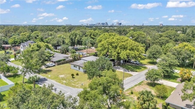 Photo - 2128 Sycamore Dr House