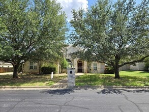 Building Photo - 1304 Fort Collins Dr
