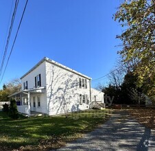 Building Photo - 909 Central Ave