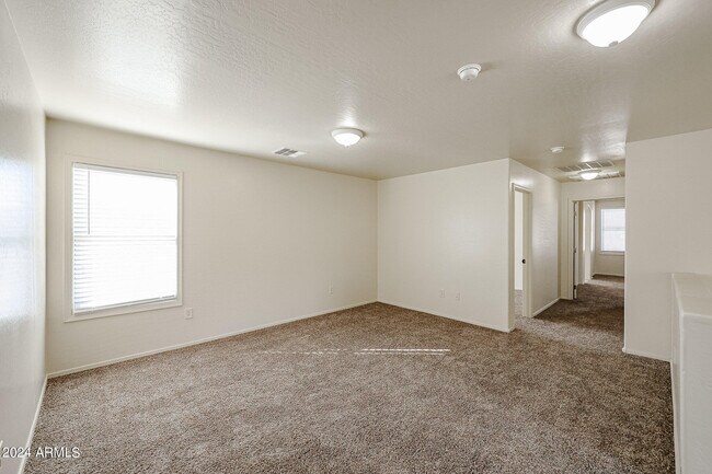 Foto del edificio - 16436 N 172nd Ave