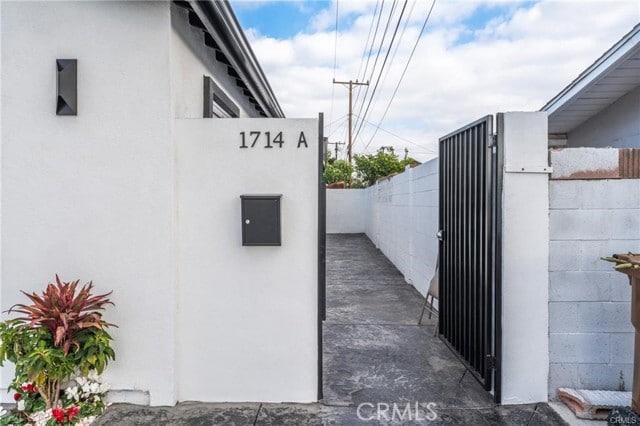 Foto del edificio - 1714 W Ash Ave