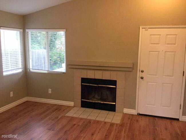 Building Photo - 540 Codington Way