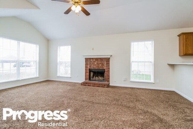 Building Photo - 5441 Hickory Woods Dr