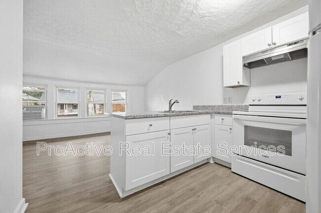 Foto del edificio - 244 W 32nd St