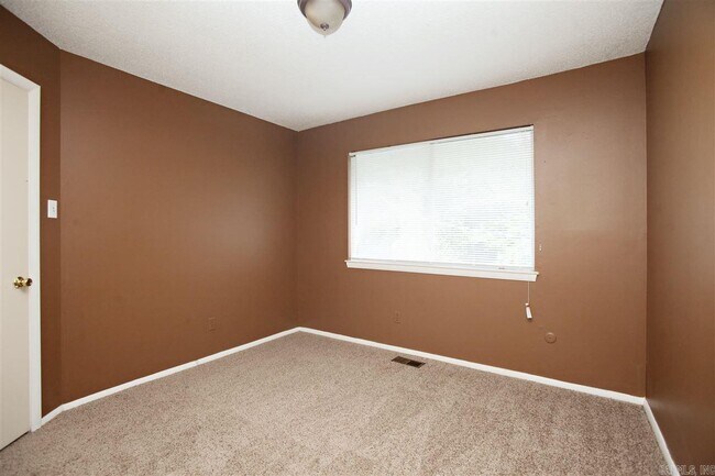 Foto del edificio - 5709 Sorenson St