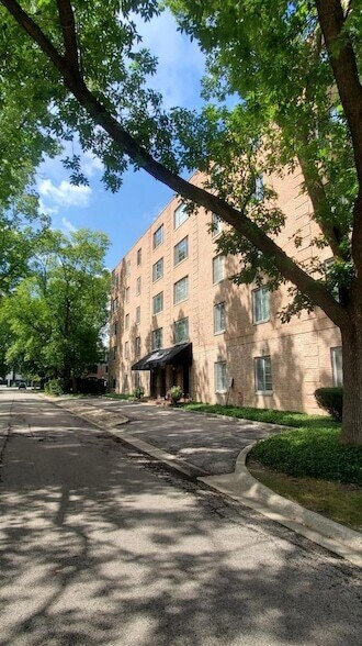 Building Photo - 1455 Shermer Rd