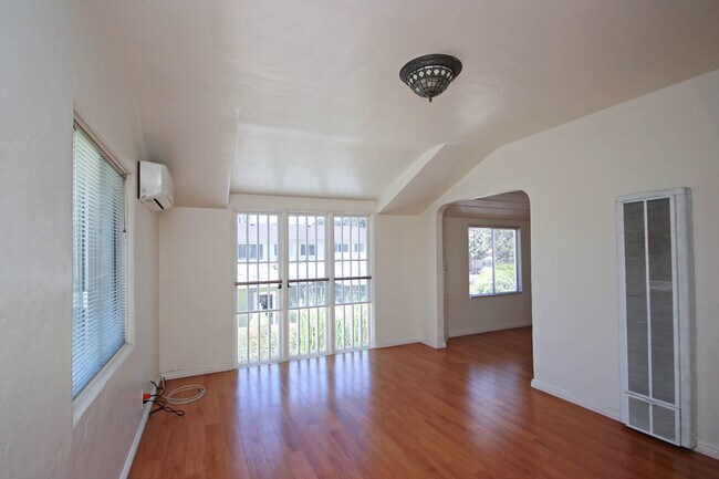 Foto del edificio - 409 N Monterey St