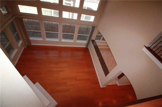 Building Photo - 6949 Bendbrook Dr