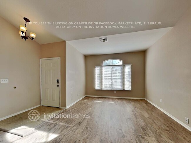 Foto del edificio - 2424 Carolina Ct