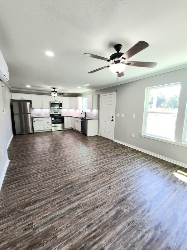 Building Photo - 11335 Co Rd 4355