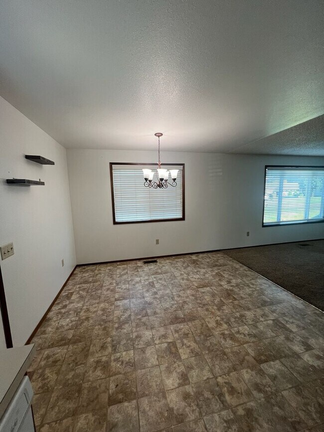 Building Photo - Adorable 2 Bedroom in Lynden!