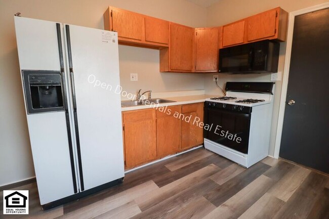 Foto del edificio - 255 S Wayne St