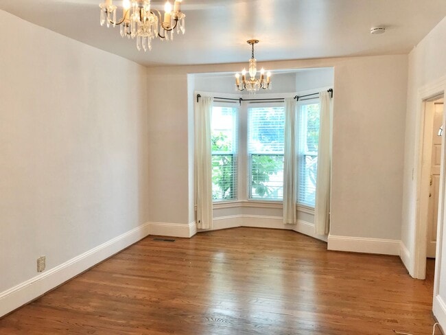 Charm-Filled 1BR/1BA Prime Noe Valley Cond... - Charm-Filled 1BR/1BA Prime Noe Valley Cond... House