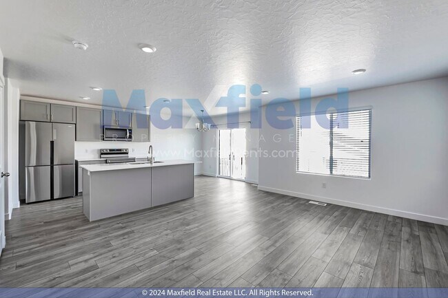 Building Photo - Lehi Townhome w/ Finished Basement, 3DB 3....
