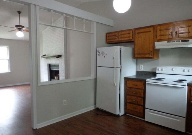 Foto del edificio - 206 Hickory Grove Dr