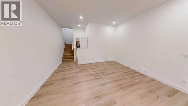 Photo du bâtiment - 11950-11979 79 Ave