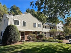 Building Photo - 28 Apple Tree Hill Rd