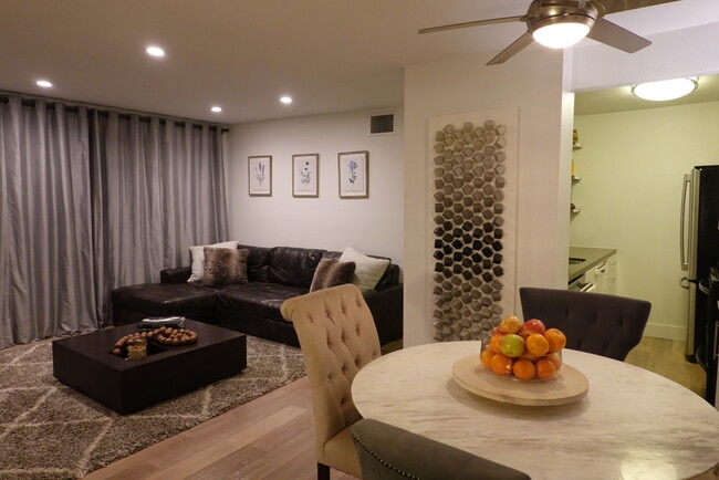 Dining Room - 141 S Clark Dr