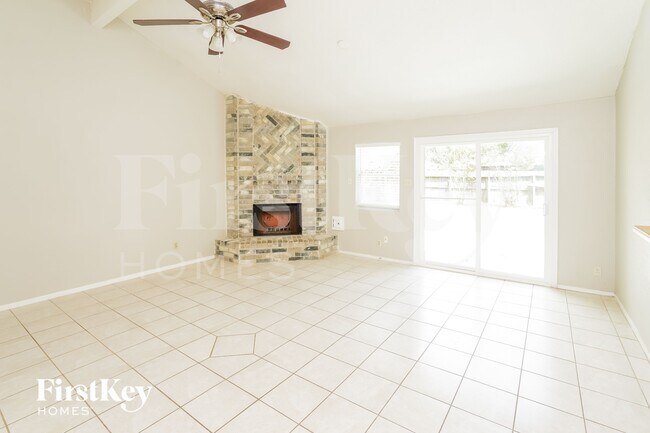 Building Photo - 26511 Cypresswood Dr