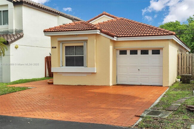 Foto del edificio - 11473 SW 72nd Terrace