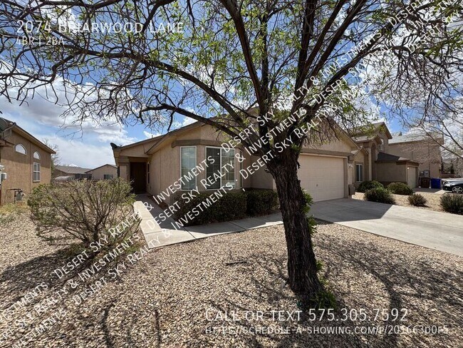 Building Photo - 2074 N Briarwood Ln