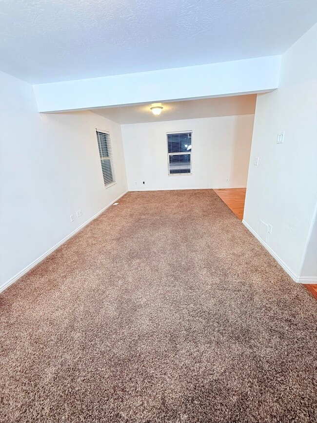 Building Photo - 359 W 1120 N