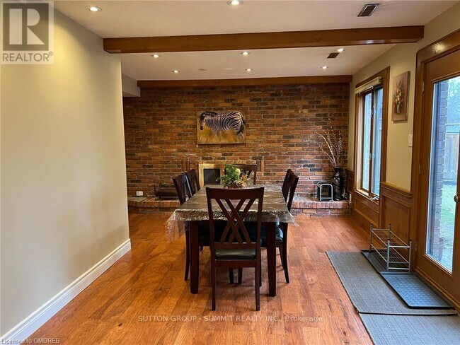 Photo du bâtiment - 2287 Duncaster Dr