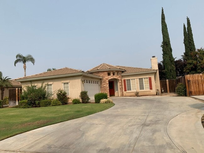 Building Photo - NW Madison Grove!! - 9914 Paper Moon Way $...
