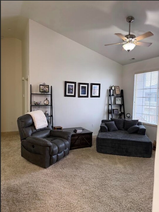 Foto del edificio - 473 N Kent Ln