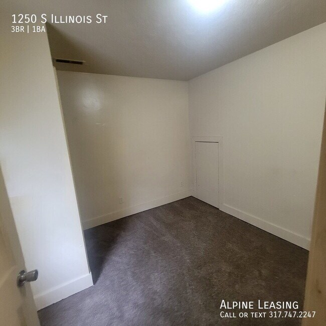 Building Photo - 1250 S Illinois St