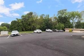 Building Photo - 60 Bethel St