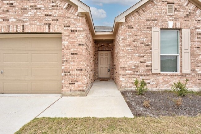 Building Photo - 8200 Knoxville Trl