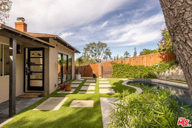 Foto del edificio - 3424 Primera Ave